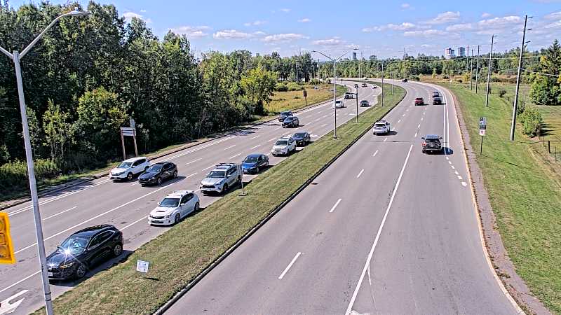 Traffic camera image at 2025-09-14 17:25:47