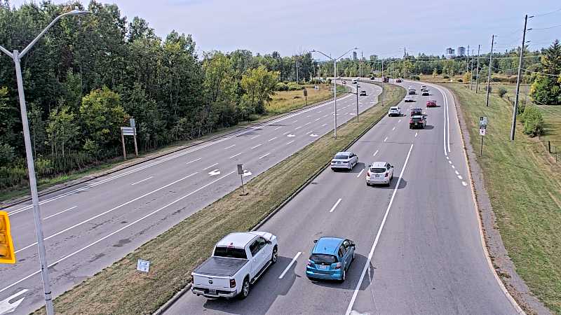 Traffic camera image at 2025-09-17 17:45:54