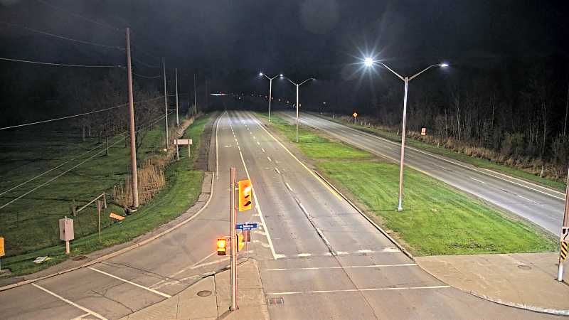 Traffic camera image at 2025-05-09 05:20:35