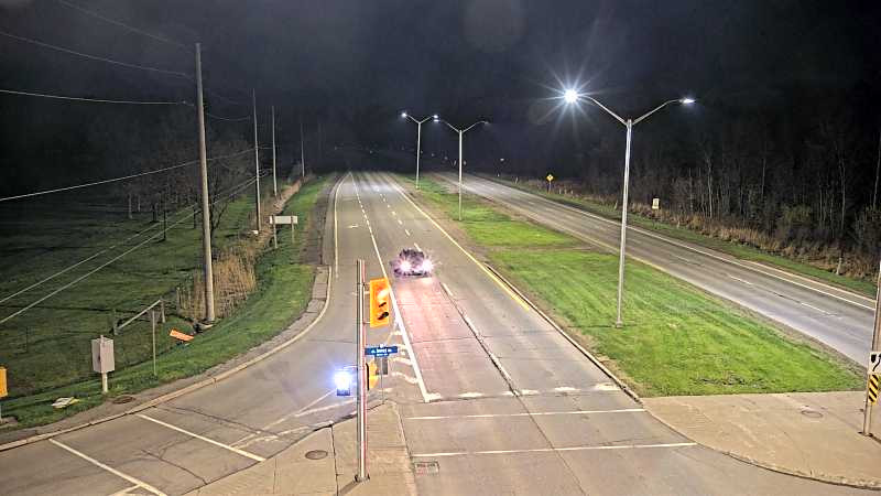 Traffic camera image at 2025-05-09 05:30:33