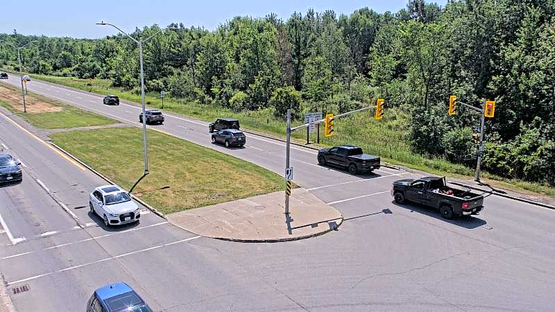 Traffic camera image at 2025-06-30 15:40:47