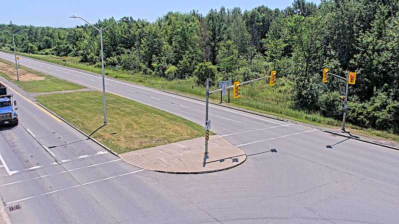 Traffic camera image at 2025-06-30 15:55:51