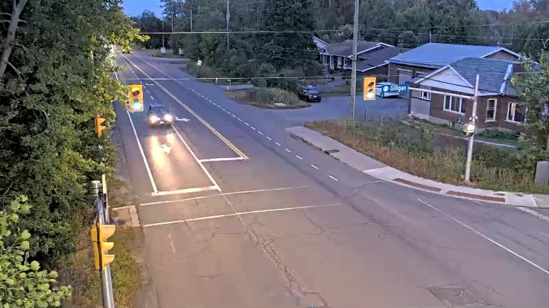 Traffic camera image at 2025-08-25 00:15:50