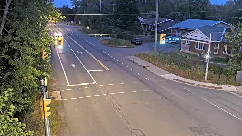 Traffic camera image at 2025-08-25 00:20:44