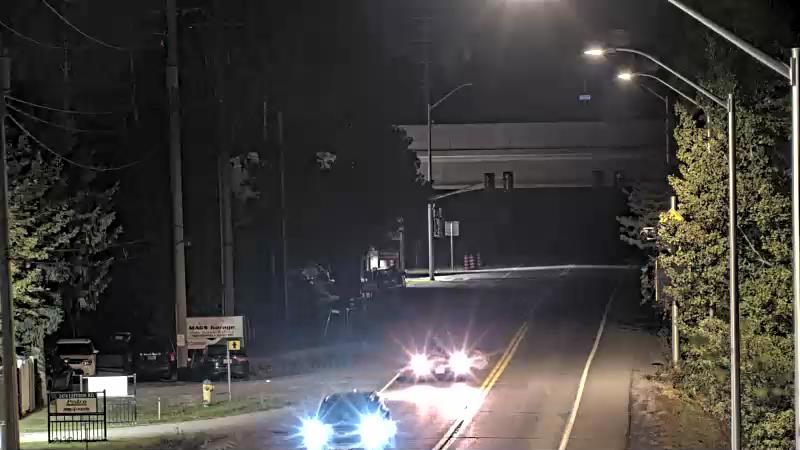 Traffic camera image at 2025-09-15 04:25:41