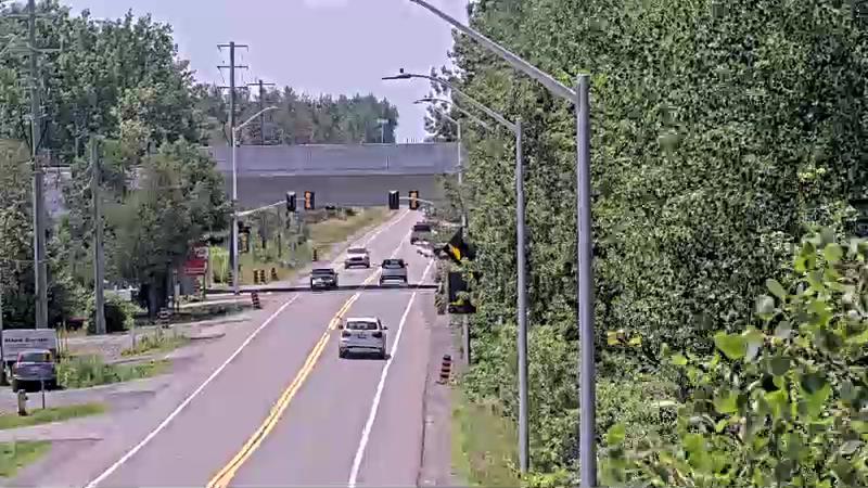 Traffic camera image at 2025-06-30 17:37:29