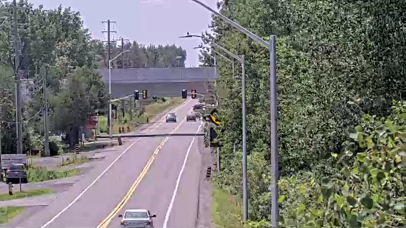 Traffic camera image at 2025-06-30 18:15:52