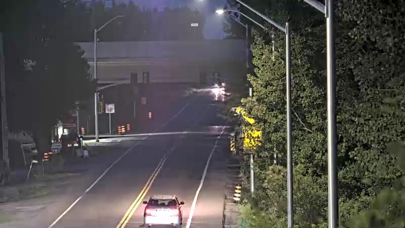 Traffic camera image at 2025-07-31 01:10:51