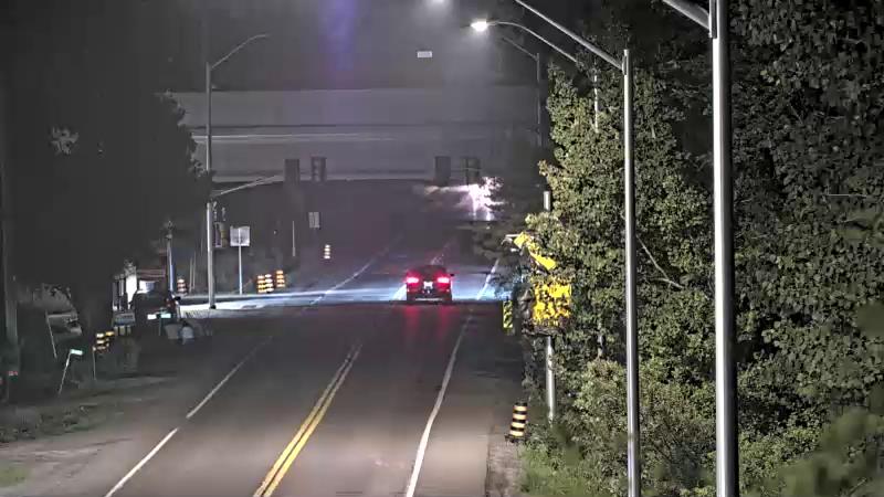 Traffic camera image at 2025-07-31 01:30:51