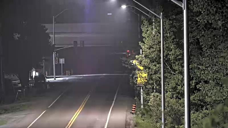 Traffic camera image at 2025-07-31 01:40:46