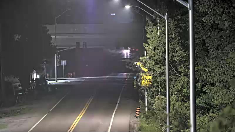 Traffic camera image at 2025-07-31 02:00:43