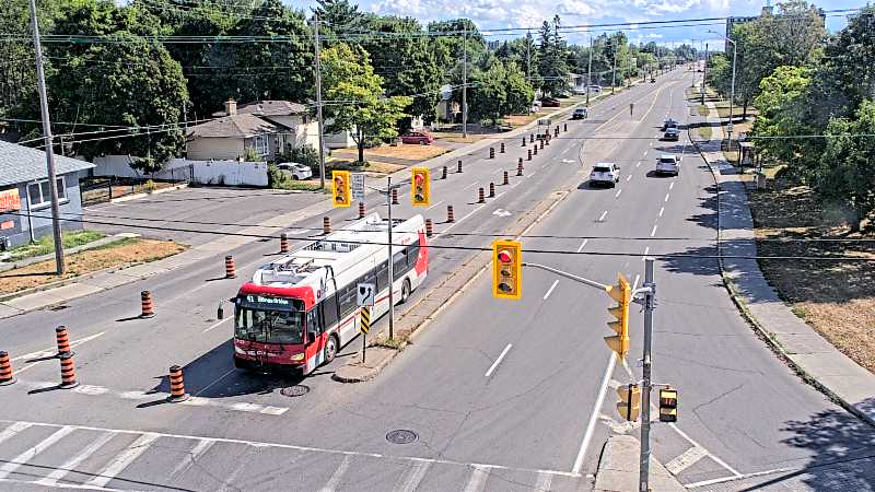 Traffic camera image at 2025-08-24 14:40:51