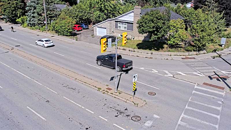 Traffic camera image at 2025-08-31 15:20:48