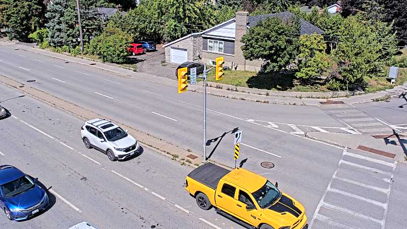 Traffic camera image at 2025-08-31 15:50:44
