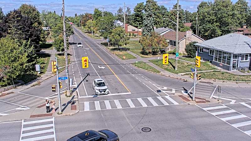 Traffic camera image at 2025-09-14 17:20:52