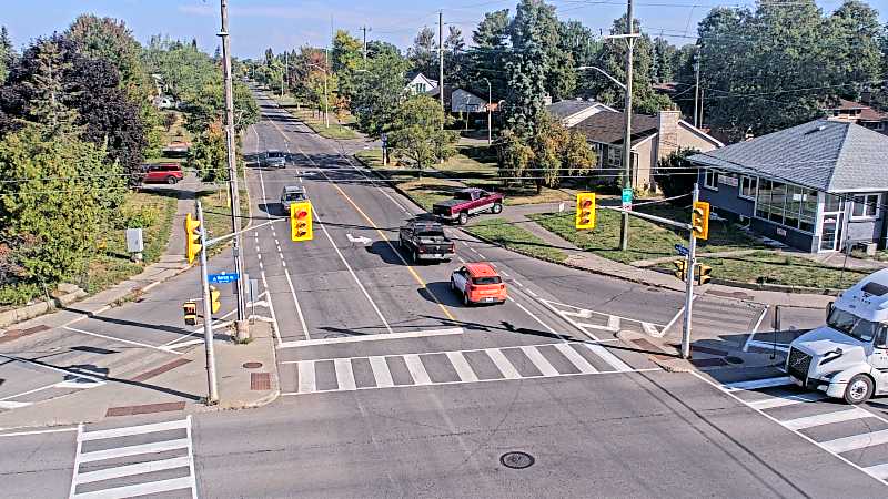 Traffic camera image at 2025-09-18 13:51:08