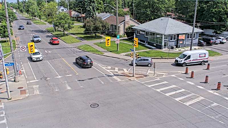 Traffic camera image at 2025-06-04 14:52:08