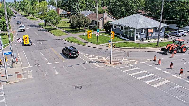 Traffic camera image at 2025-06-04 15:06:57