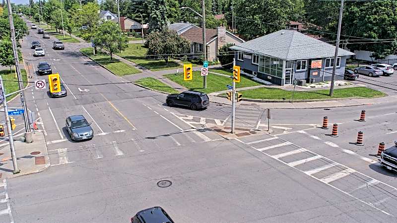 Traffic camera image at 2025-06-04 15:21:38