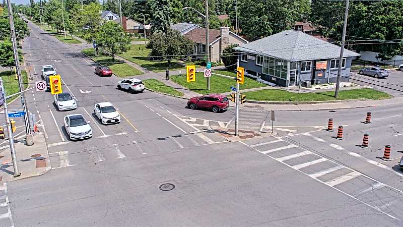 Traffic camera image at 2025-06-04 15:46:47