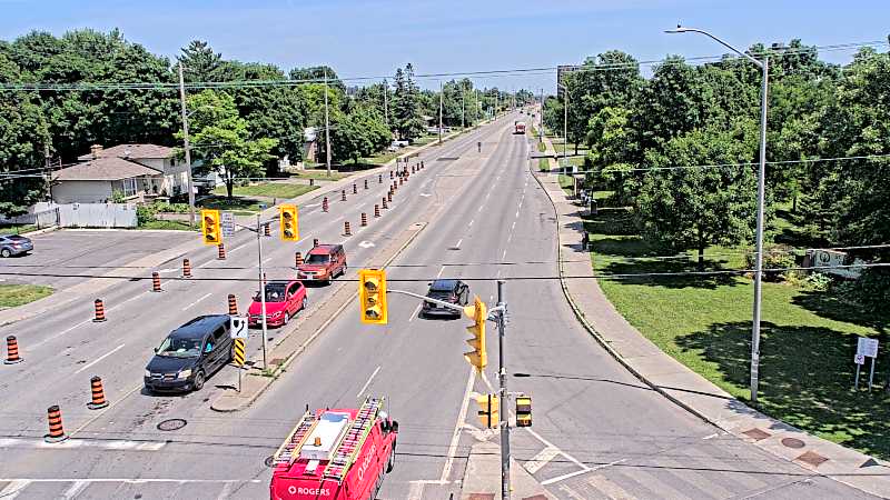 Traffic camera image at 2025-06-30 17:37:29
