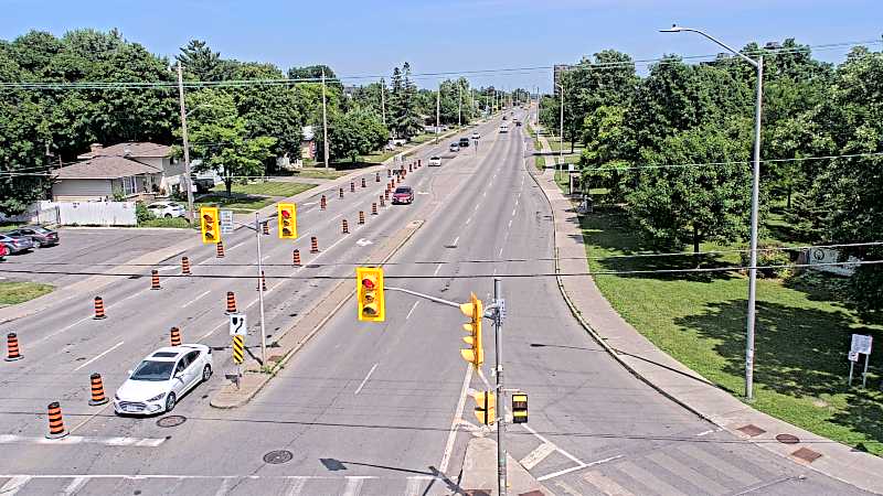 Traffic camera image at 2025-06-30 18:37:27