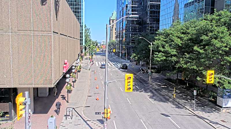 Traffic camera image at 2025-08-24 14:45:53