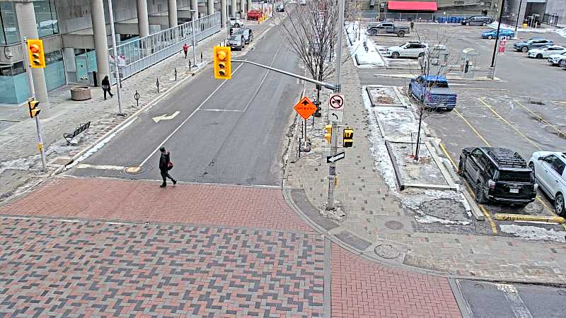 Traffic camera image at 2025-03-09 13:46:01