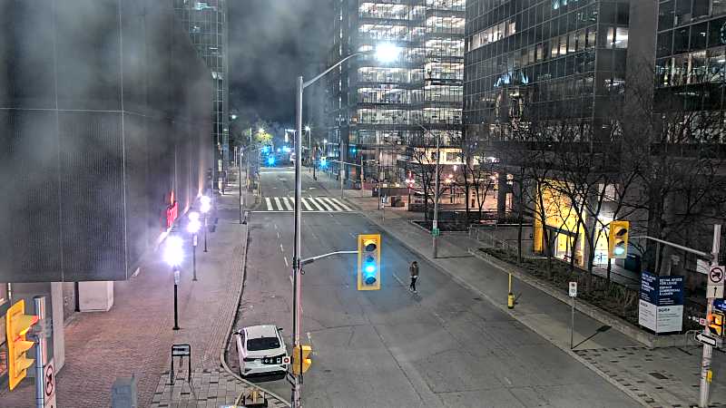 Traffic camera image at 2025-05-09 07:00:40