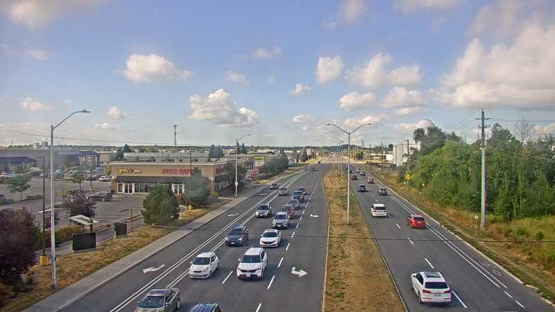 Traffic camera image at 2025-08-24 14:30:52