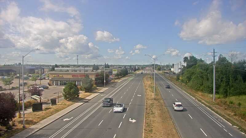 Traffic camera image at 2025-08-24 15:15:53