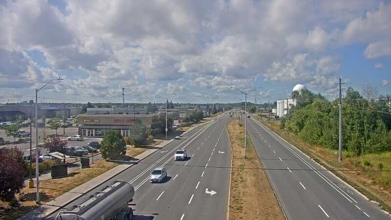 Traffic camera image at 2025-08-24 15:55:51