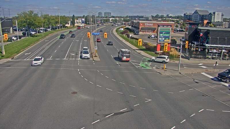 Traffic camera image at 2025-09-14 18:01:11
