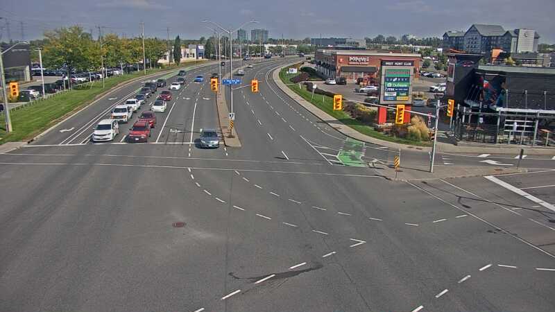 Traffic camera image at 2025-09-18 17:35:56