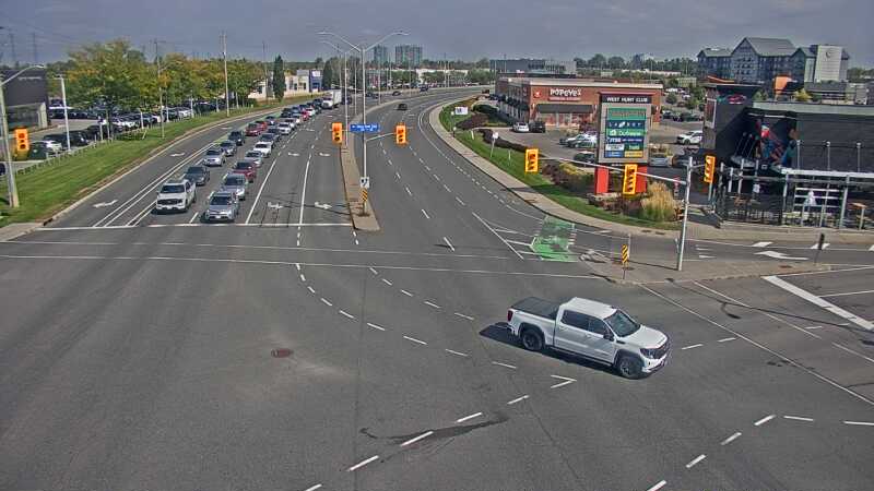Traffic camera image at 2025-09-18 17:50:47
