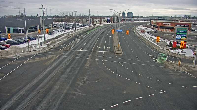 Traffic camera image at 2025-03-09 13:30:35