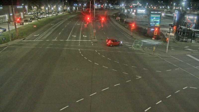 Traffic camera image at 2025-04-25 07:25:28