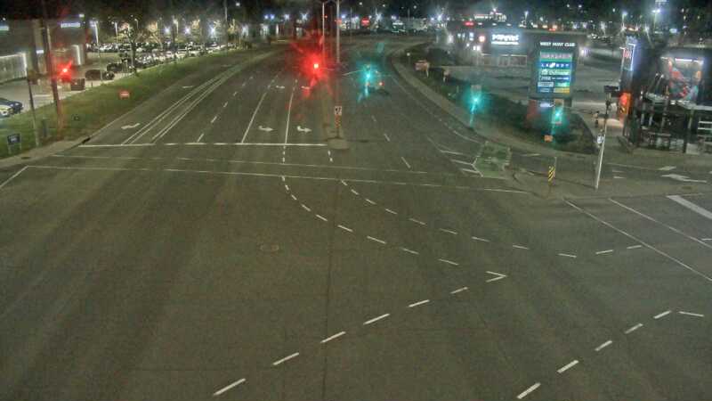 Traffic camera image at 2025-04-25 08:15:29