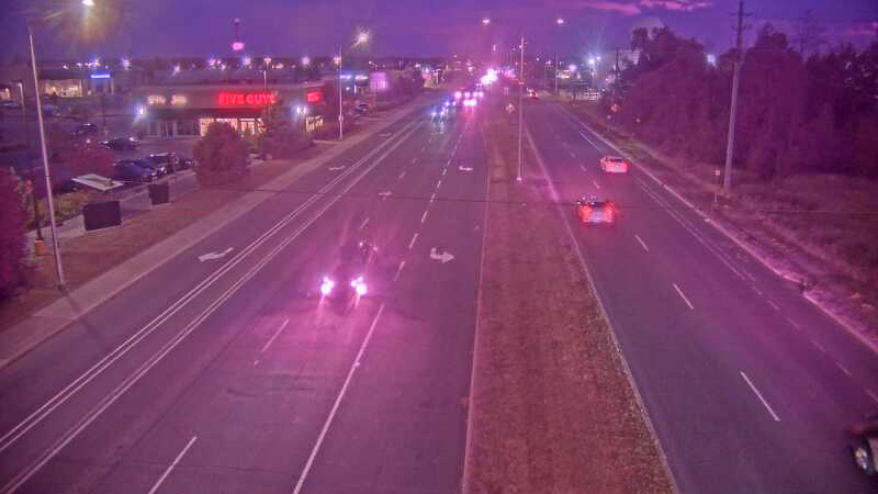 Traffic camera image at 2025-07-06 01:26:06
