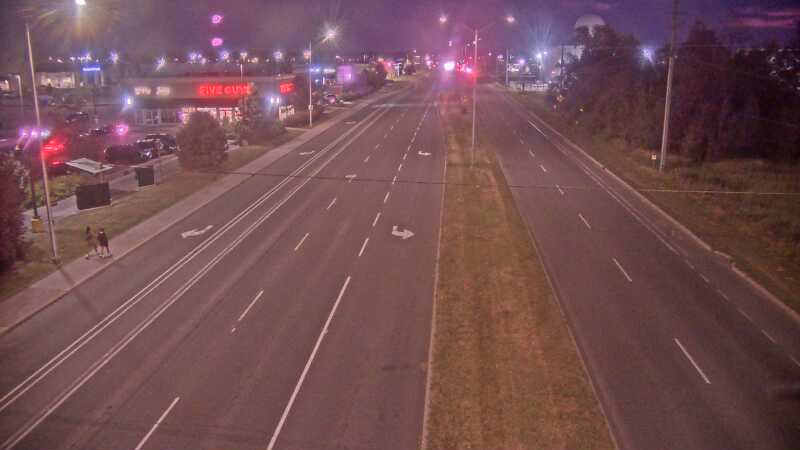 Traffic camera image at 2025-07-06 01:37:29