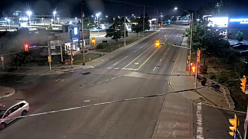 Traffic camera image at 2025-08-04 01:20:44