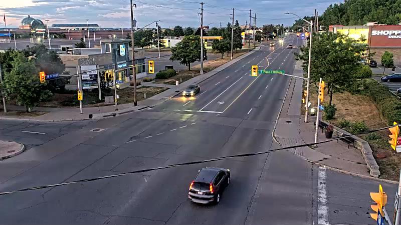 Traffic camera image at 2025-08-25 00:05:54