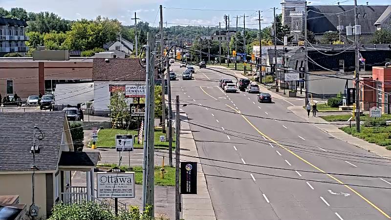 Traffic camera image at 2025-09-06 17:20:51
