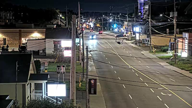 Traffic camera image at 2025-09-09 01:35:43