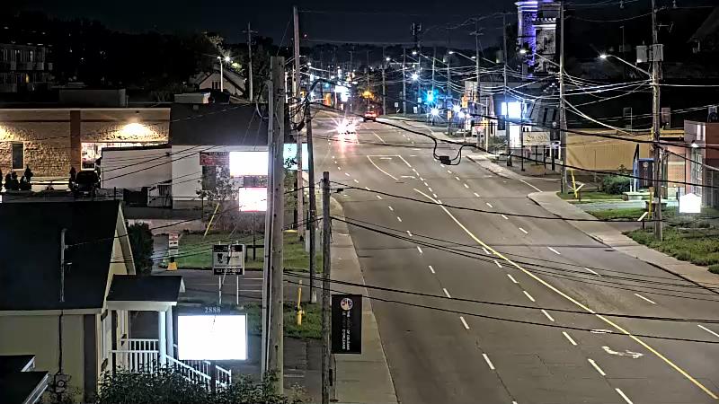 Traffic camera image at 2025-09-09 02:10:57