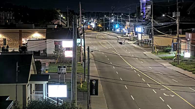 Traffic camera image at 2025-09-09 02:40:43