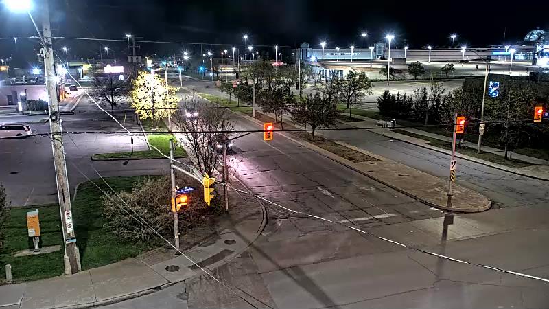 Traffic camera image at 2025-05-09 02:36:50
