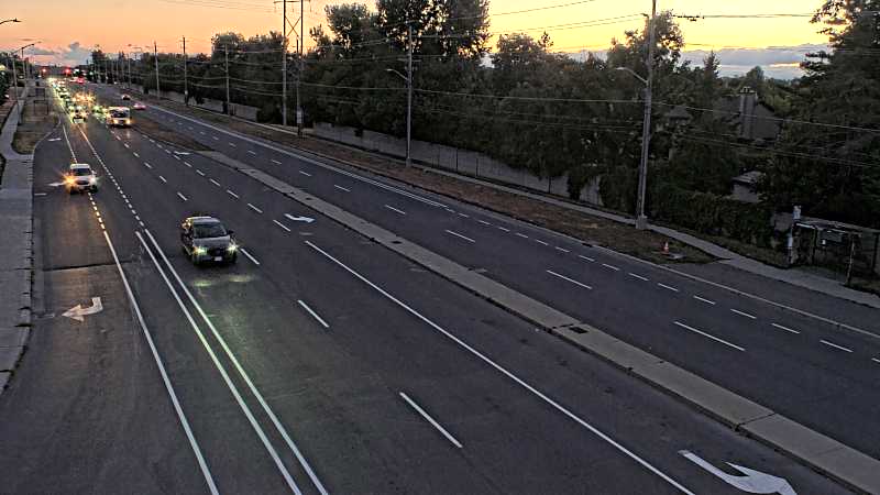 Traffic camera image at 2025-08-25 00:05:55