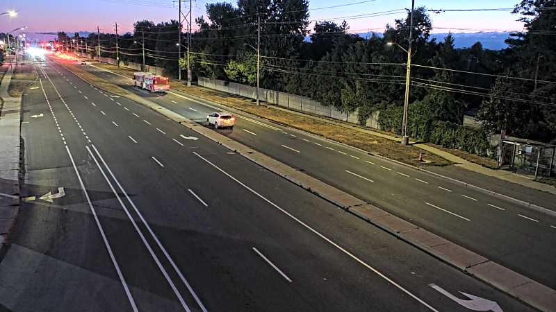 Traffic camera image at 2025-08-25 00:30:53