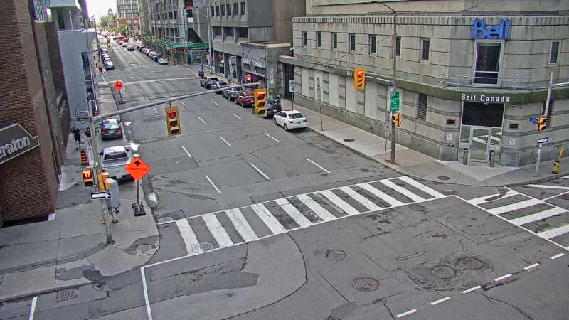Traffic camera image at 2025-08-24 14:25:11